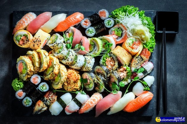 Доставка суши и роллов доставит вам и удовольствие в подарок.